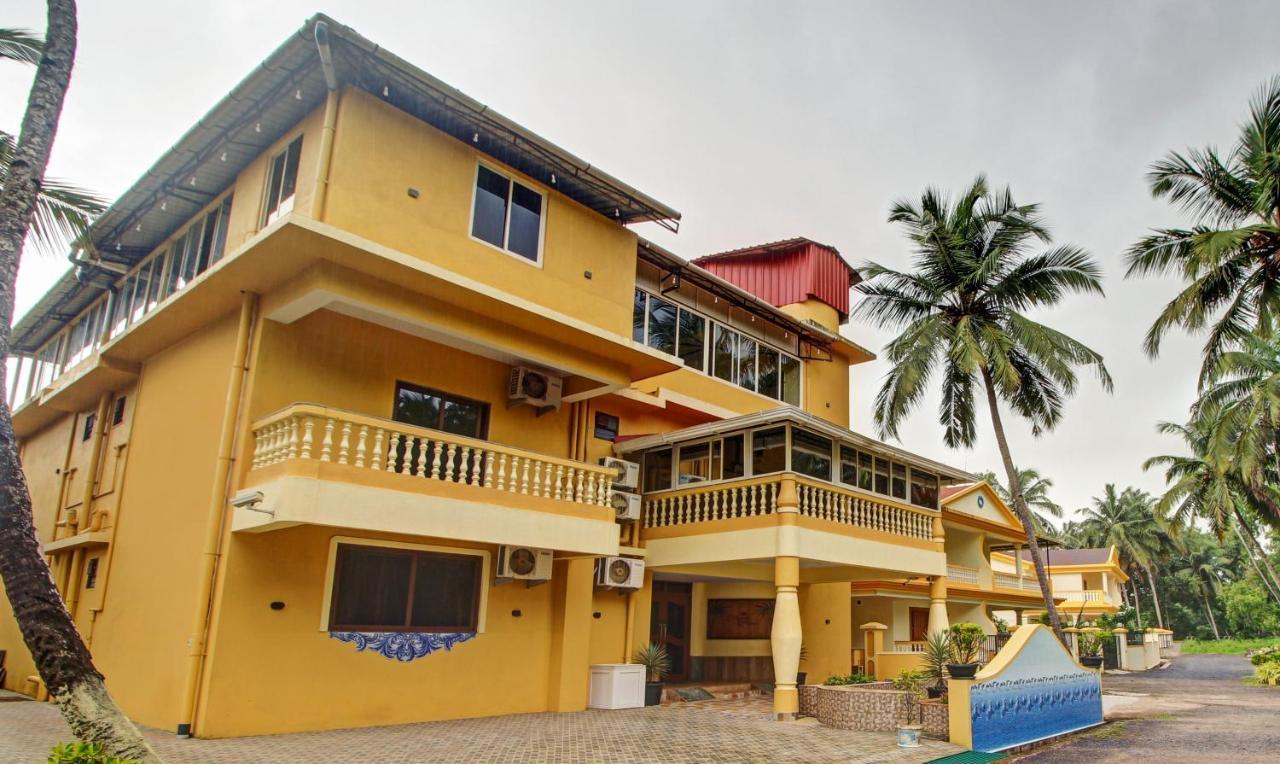 Treebo Majestic Palms, 2 Km From Colva Beach Benaulim Buitenkant foto